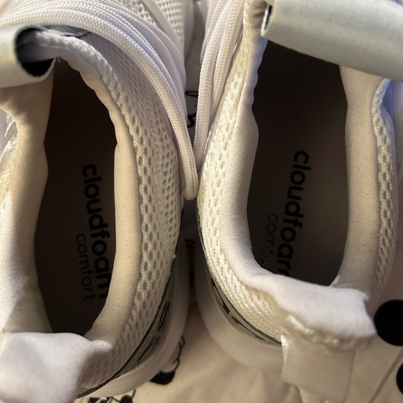 Awesome - Picture 4 of 5